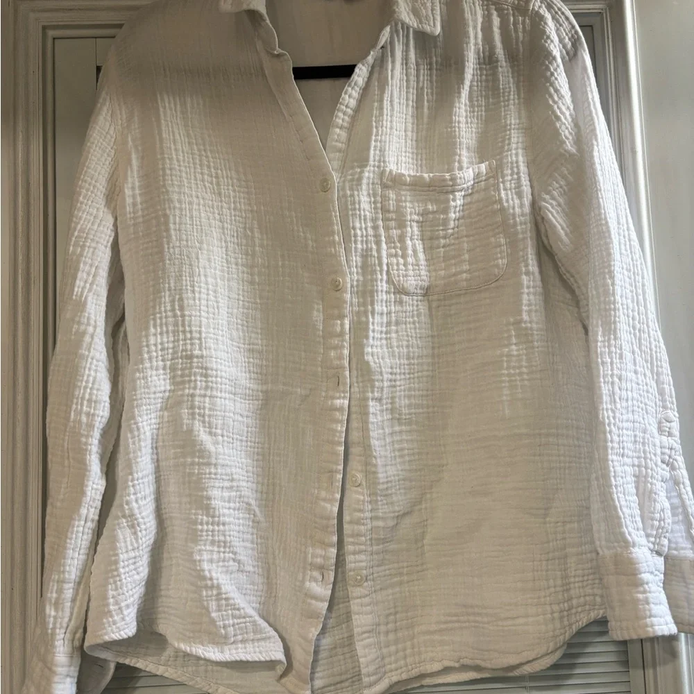 beachlunchlounge White Gauze Button-Down Shirt - Picture 1 of 5
